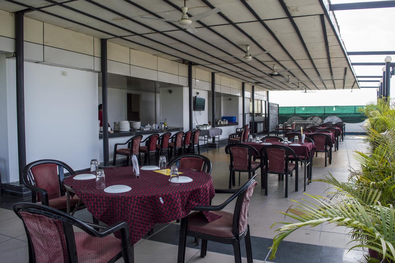 Oyo 751 Hotel Shree Palace Bhopal Exterior foto