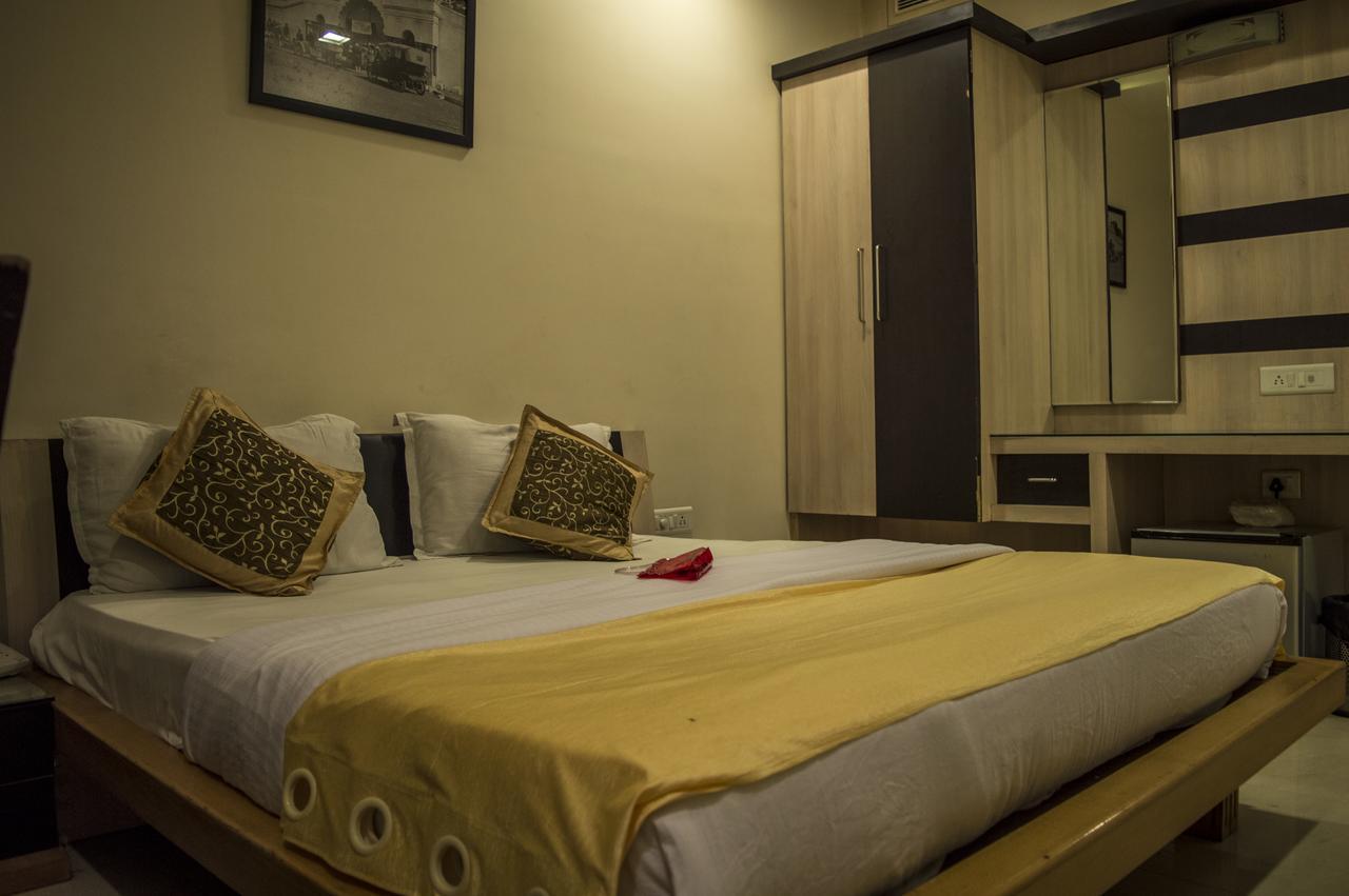 Oyo 751 Hotel Shree Palace Bhopal Exterior foto